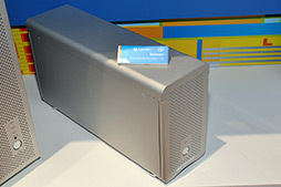 ꡼ No.008 | COMPUTEXMSIγդեåܥåGUSסThunderboltбǤưǥ⤬Ԥ