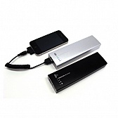 画像ギャラリー No.001のサムネイル画像 / 携帯ゲーム機やスマートフォンなどに対応した大容量USBバッテリーが発売