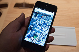 画像ギャラリー No.011のサムネイル画像 / Apple,「iPhone 5」を日本国内で披露。実機をフォトレポート形式でお届け