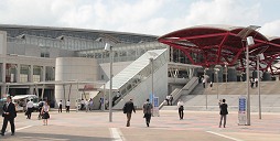 ���������꡼ No.002�Υ���ͥ������ / ��Ǿ�ᥬ�ͤ�8K�ǥ����ץ쥤�ʤɡ����ܤ�IT�����Ŷȳ��������ü���Ѥ��뽸������CEATEC 2012�׳���