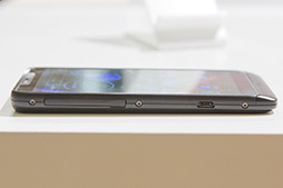 ꡼ No.028 | եȥХ󥯥Х롤2012ǯߡ2013ǯեǥΥޡȥեȯɽ郎110Mbps̿AXGPפȡSoftBank 4Gפб