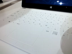 画像ギャラリー No.010のサムネイル画像 / Microsoft純正タブレット「Surface RT」が日本で3月15日に発売。4万9800円から