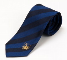 リザードングッズがポケモンセンターで3月9日に発売。ネクタイやキー