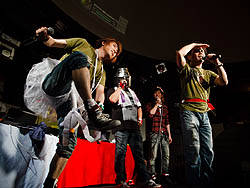 画像ギャラリー No.010のサムネイル画像 / FEZと岩田光央さん&鈴村健一さんのラジオ番組がコラボ。東京で実施されたラジオライブ「スウィートイグニッショントークライブ Powerd by FEZ」レポート