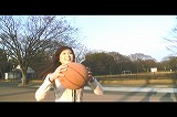 画像ギャラリー No.004のサムネイル画像 / 「フリスタ！」新動画コンテンツ「ドリブルガール」公開，街頭放映も
