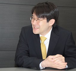 画像ギャラリー No.001のサムネイル画像 / 「RED STONE」開発インタビュー。「RED STONE」開発の経緯からアップデートの目玉までいろいろ聞いてみた。「実はメイドは強いんです」