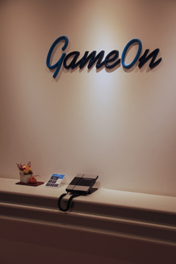 ꡼ No.003Υͥ / PR˿ǥ꤬RED STONEפΥ٥100ãĩץǥ塼ο򤫤ιϡ