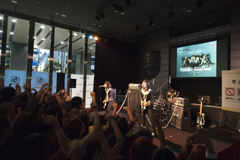 ���������꡼ No.004�Υ���ͥ������ / ��SPECIAL FORCE���������������ï�μ�ˡ����ո��ǹԤ�줿������ɽ�������ݡ���