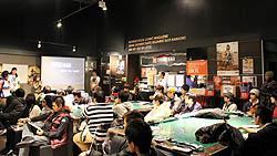 画像ギャラリー No.001のサムネイル画像 / 国内サービス開始5周年を迎える「SPECIAL FORCE」のオフラインイベントが福岡で開催。「Yuti」「SypGea」両選手と来場客との対決も