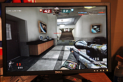 画像ギャラリー No.012のサムネイル画像 / 国内サービス開始5周年を迎える「SPECIAL FORCE」のオフラインイベントが福岡で開催。「Yuti」「SypGea」両選手と来場客との対決も