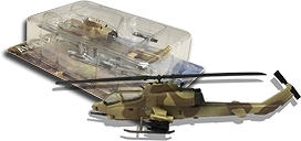 画像ギャラリー No.002のサムネイル画像 / 「大戦略」食玩サイズの「AH-1W スーパーコブラ」などがもらえる30周年記念キャンペーン開催