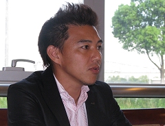 ������#008�Υ���ͥ���/���������Ÿ������ޤä��ֻ�Ԣ�� Online�ס����Ծ�ȤϤɤΤ褦����ħ����äƤ���Τ����峤�ˤƥ��󥿥ӥ塼���Ƥߤ�