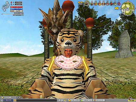 画像集#001のサムネイル/「カーディナル・サーガ」クマさん・トラさんの着ぐるみ限定発売!