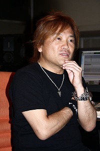 画像集#003のサムネイル/親子二世代にわたるミニ四駆の象徴に! 「ワクワク無限大∞ミニ四駆ワールド」のテーマソングを歌う影山ヒロノブさん&作曲の菊田裕樹さんインタビュー