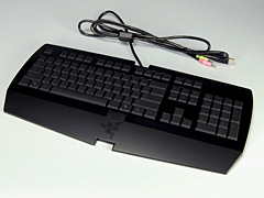 画像集#009のサムネイル/全キーカスタマイズ対応の光るキーボード「Razer Lycosa」レビュー掲載