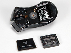 画像ギャラリー No.010のサムネイル画像 / 無線&有線両対応のゲーマー向けマウス「Razer Mamba」レビュー(前):製品アウトライン編