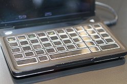 ꡼ No.022 | E3 2011RazerStar Wars: The Old RepublicפȤΥåʤо졣Star WarsͤΥޥ䥭ܡɤ򻣱ƤƤ