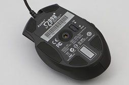 画像集#021のサムネイル/左サイドに6ボタンを搭載したマウス「Razer Naga Hex」レビュー。「MOBA＆アクションRPG向けモデル」の価値を探る