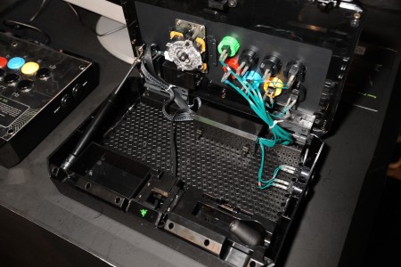 ꡼ No.008Υͥ / ɥƥåοRazerXbox 360ѥɥƥåϤˤޤ졤ɤܻؤΤRazerôԤʹƤߤ