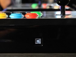 ꡼ No.010Υͥ / ɥƥåοRazerXbox 360ѥɥƥåϤˤޤ졤ɤܻؤΤRazerôԤʹƤߤ