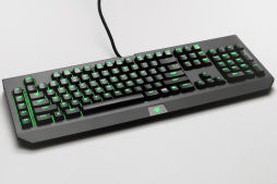 Razer Blackwidow Ultimate 13 を試す 青軸採用のゲーマー向けキーボードは 13年モデルで何が変わったか