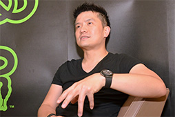 ꡼ No.028Υͥ / COMPUTEXAtroxPS3Ǥϡ Bladeȯϡ RazerοʤåĤġCEO˵ˤʤȤʹƤߤ