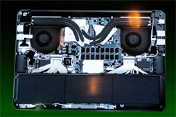 画像集#024のサムネイル/ゲーマー向けノートPC「Razer Blade」，ついに日本上陸。GTX 870M搭載で17.8mmの薄型筐体とNキーロールオーバーが特徴