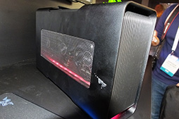 画像ギャラリー No.004のサムネイル画像 / Razerの外付けグラフィックスボックス「Razer Core」は499ドルで発売に。対応ノートPCとの同時購入で100ドル引き