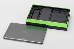 画像ギャラリー No.006のサムネイル画像 / 「Razer Blade」2016年モデルをテスト。超薄型のゲーマー向けノートPCは,持ち運べるゲーム環境への期待に応えられるか?