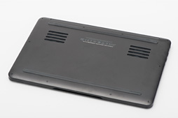 画像ギャラリー No.032のサムネイル画像 / 「Razer Blade」2016年モデルをテスト。超薄型のゲーマー向けノートPCは,持ち運べるゲーム環境への期待に応えられるか?