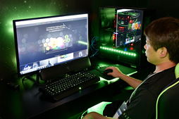 Tgs 17 これこそがゲーマーの秘密基地 Ledイルミネーション機能 Chroma による 新しいゲーム部屋のありかた をrazerが提案