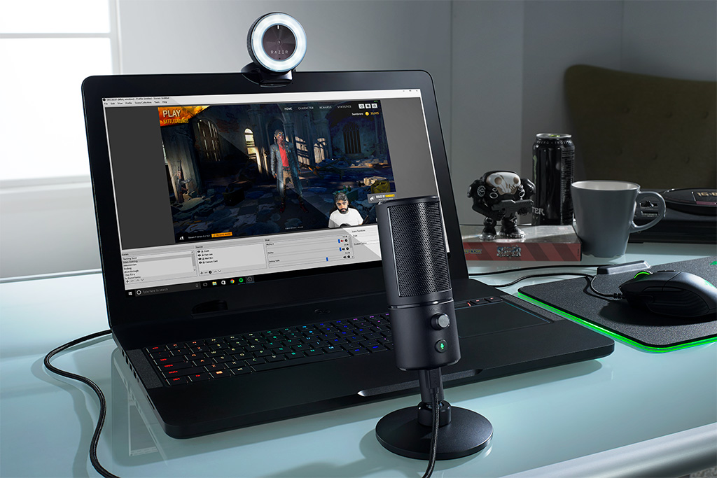 画像集 002 Razer ゲーム実況者向けのledリングライト付きwebカメラとスタンド