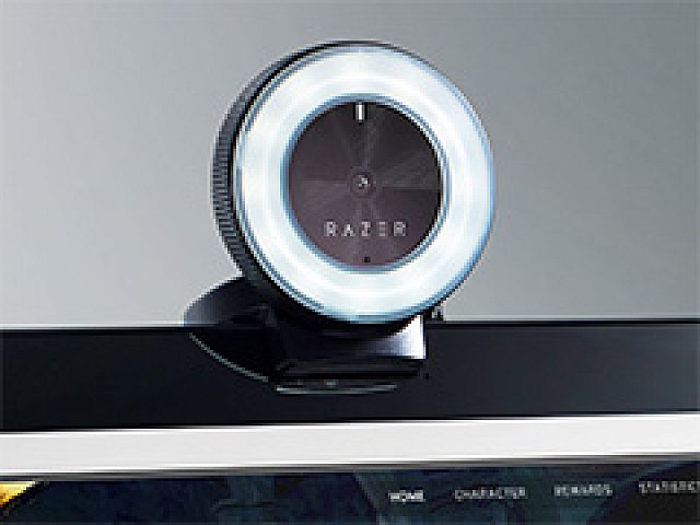 Razer，ゲーム実況者向けのLEDリングライト付きWebカメラとスタンド