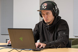 ꡼ No.003Υͥ / 2017ǯǡRazer Bladeפ4Kѥͥܥǥ롤ߥ˥ӥ塼ܵǥ˻ȤäƤߤ