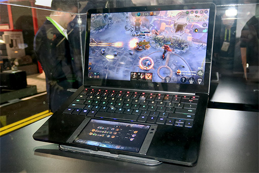 CES 2018Razer PhoneŶǻȤΡPC󥻥ץȥǥProject Lindaפо졣2.1chԡȡHyperFluxפ