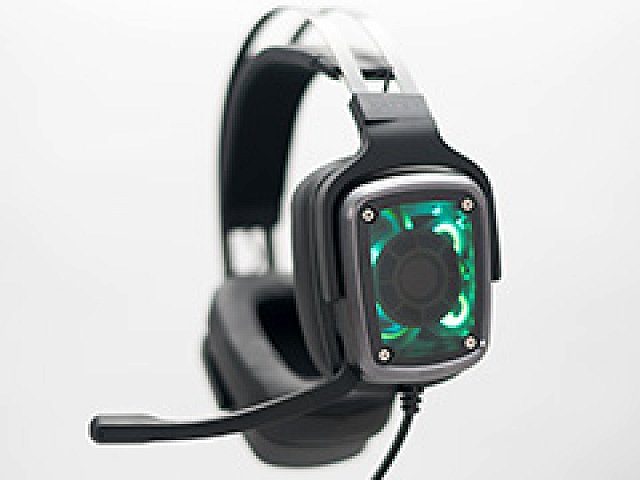 Razer Tiamat 7 1 V2 レビュー 今や貴重なリアル7 1ch出力対応ヘッドセットは誰のためのものか