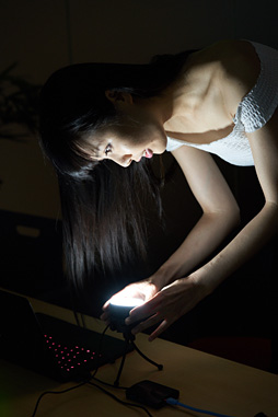 ꡼ No.022Υͥ / 󥰥饤դWebRazer KiyoפǾ¤ξǤä쥤˴ФۿǤ륢ƥ