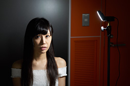 ꡼ No.026Υͥ / 󥰥饤դWebRazer KiyoפǾ¤ξǤä쥤˴ФۿǤ륢ƥ