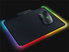 RazerMambaFirefly Hyperfluxפ831˹ȯ䡣Ť餺Υ磻쥹ޥȵŵǽդޥѥåɤΥå