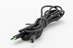 画像ギャラリー No.005のサムネイル画像 / 「Razer Seiren Elite」レビュー。Razerのゲーマー&ストリーマー向けダイナミックマイクは扱いやすさが魅力