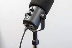 画像ギャラリー No.033のサムネイル画像 / 「Razer Seiren Elite」レビュー。Razerのゲーマー&ストリーマー向けダイナミックマイクは扱いやすさが魅力