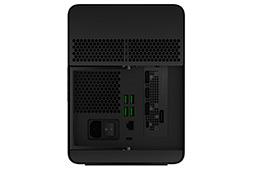 画像ギャラリー No.003のサムネイル画像 / Razer,外付けグラフィックスボックス「Core X Chroma」を発表。拡張用のUSBポートやGigabit Ethernet対応が復活