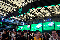 ꡼ No.001Υͥ / CJ2019ϡRazer ViperפˤΤڤµǤ̥Ϥθ