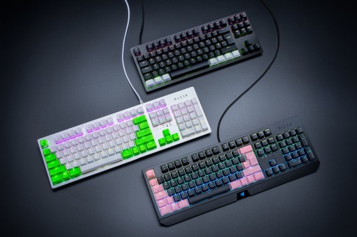 Razerから交換用キーキャップや冷却剤入りパームレストが登場