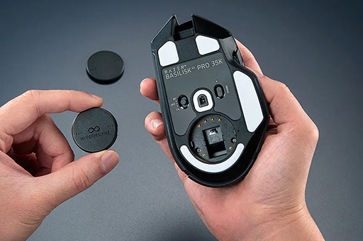 Razer ワイヤレスマウス ワイヤレス給電マウスパッド おまけ付き Amazon.co.jp: Razer Mamba + Firefly HyperFlux 充電不要の