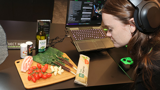 ���������꡼ No.012�Υ���ͥ������ / ��㥫����դ�AI�إåɥ��åȡ�Project Motoko�פ�̴�����롣�Ȥ��դ���AI�����������ˤʤ�����