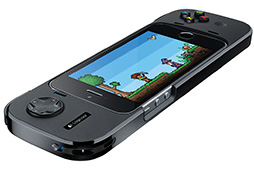 画像集#004のサムネイル/Logicool G初のiPhone 5用ゲームパッド「G550」が発表に。米国では99.99ドルで予約受付中