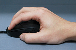 画像ギャラリー No.016のサムネイル画像 / Logicool Gの新型マウス「G303」ファーストインプレッション。4月23日に国内発売の「軽量級ハイスペック機」に触れてみた