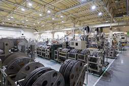 画像ギャラリー No.009のサムネイル画像 / Logicool Gとオムロンによるオリジナルメカニカルキースイッチ「Romer-G」,その製造工程を鳥取でじっくり見てきた