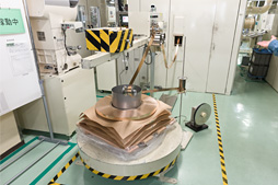 画像ギャラリー No.014のサムネイル画像 / Logicool Gとオムロンによるオリジナルメカニカルキースイッチ「Romer-G」,その製造工程を鳥取でじっくり見てきた